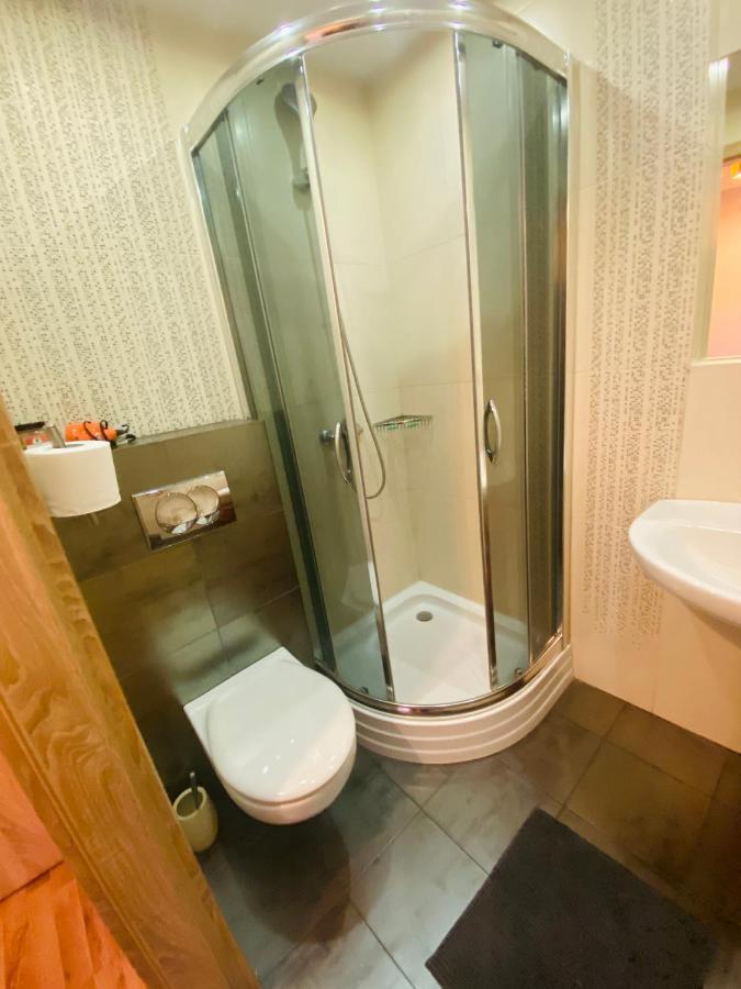 Pokoje Goscinne Pod Jabloniami Augustów Extérieur photo