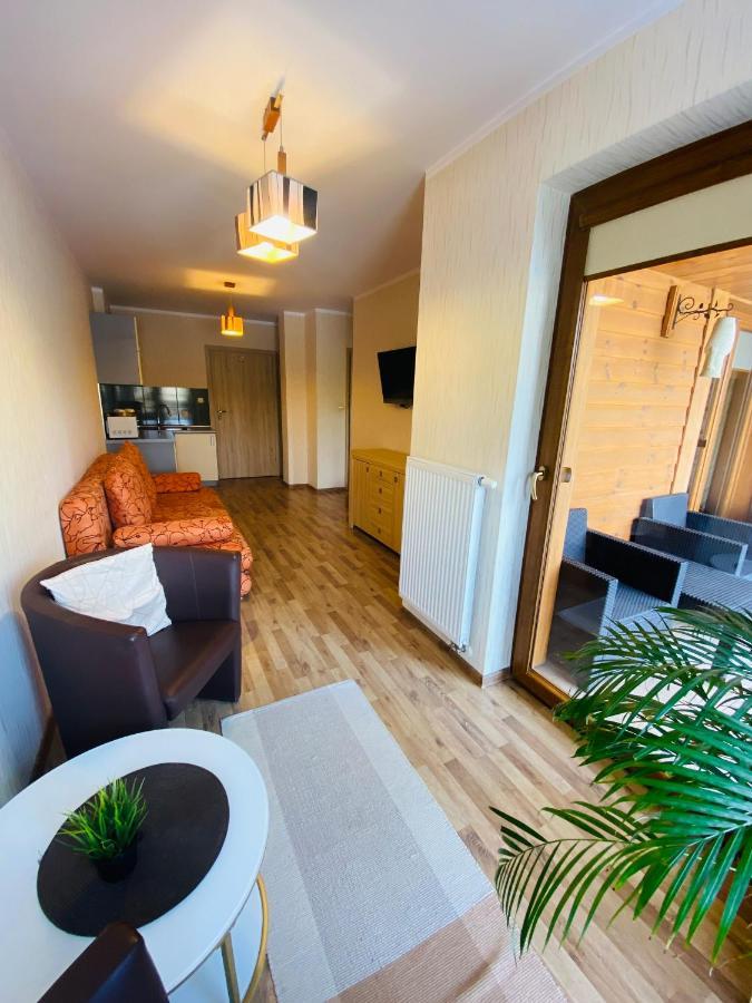 Pokoje Goscinne Pod Jabloniami Augustów Extérieur photo